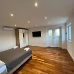 Boutique Tomic 3*